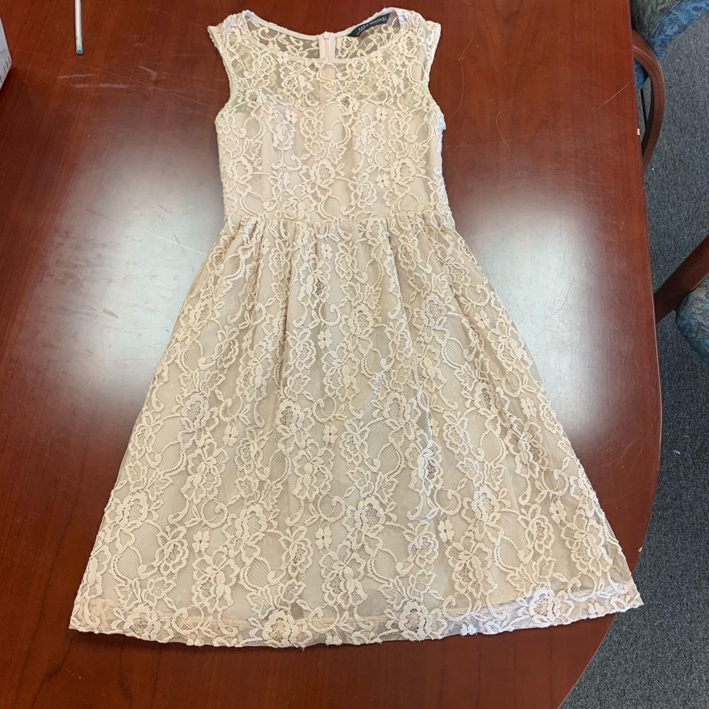 Zara Woman Nude Lace Dress sz XS